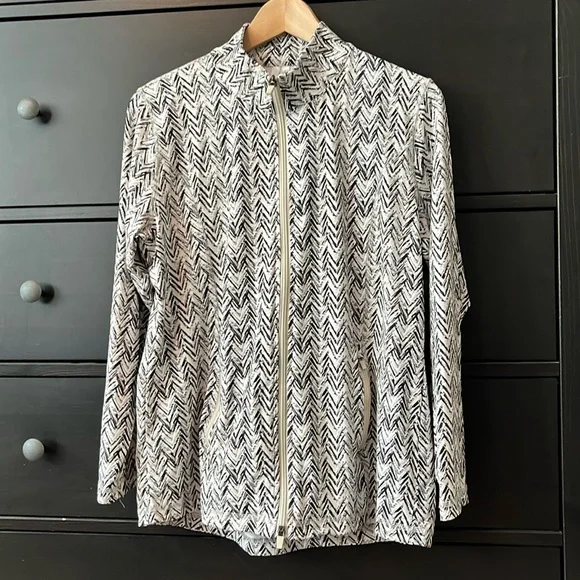 Lulu-B Black and White Zigzag Jacket - Picture 1 of 4